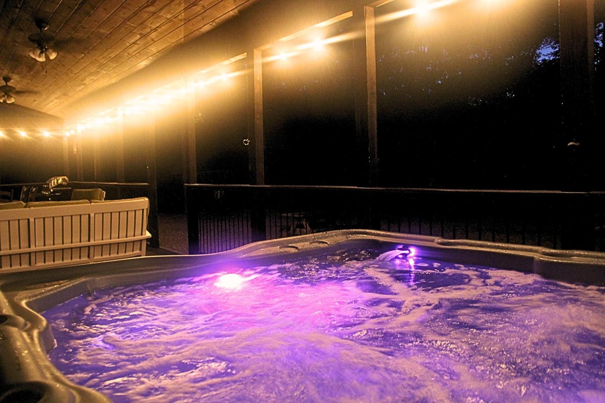4Br/3Bth Family Cabin With A Hot Tub, Sleeps 14 Broken Bow Kültér fotó