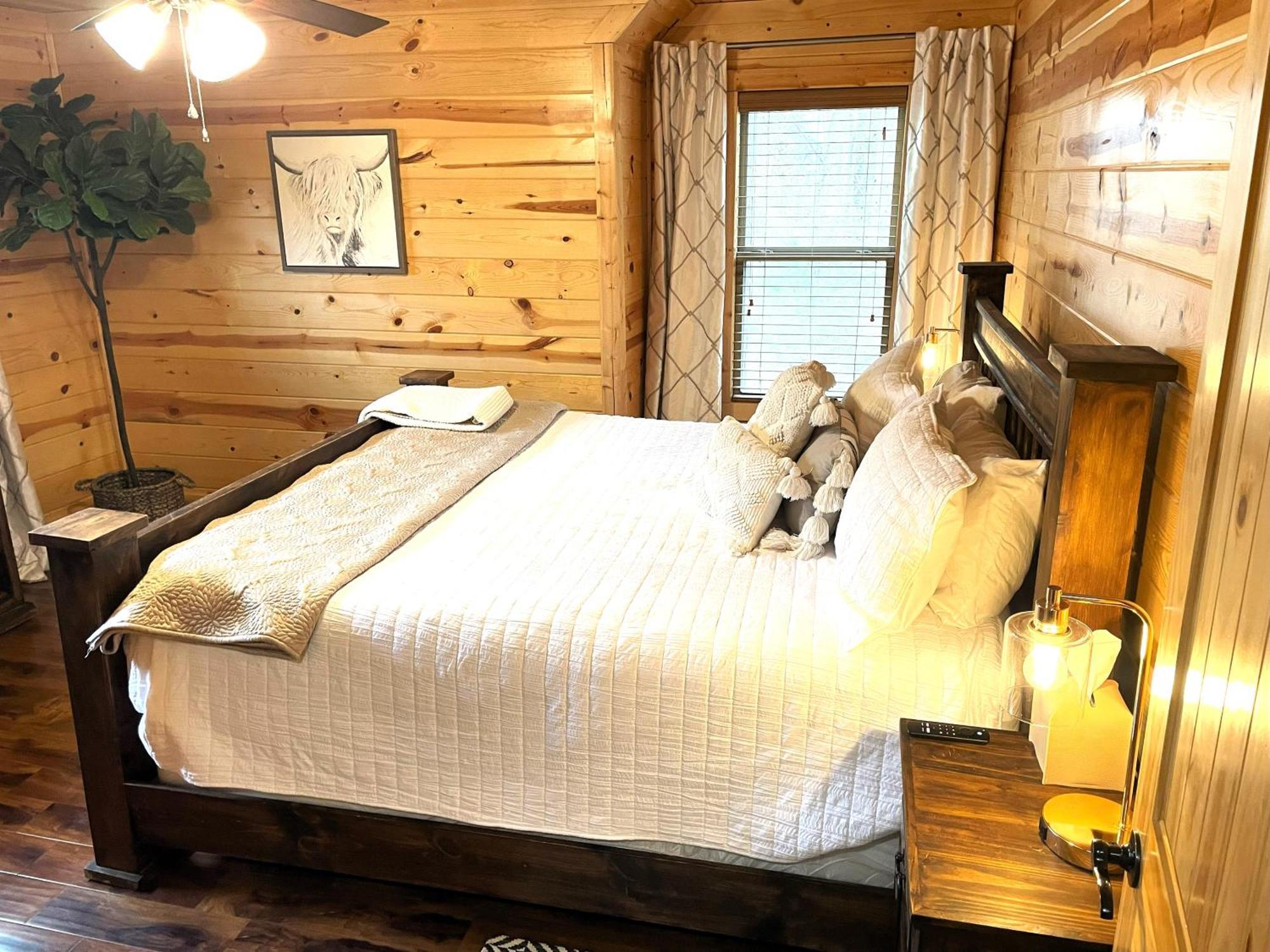 4Br/3Bth Family Cabin With A Hot Tub, Sleeps 14 Broken Bow Kültér fotó