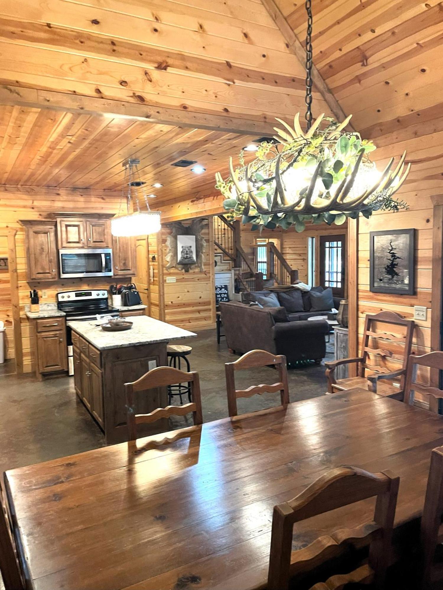 4Br/3Bth Family Cabin With A Hot Tub, Sleeps 14 Broken Bow Kültér fotó